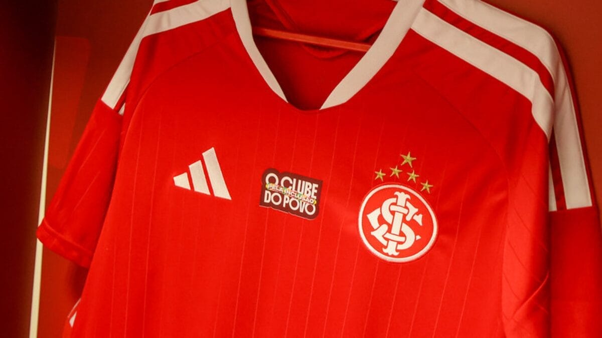 Inter fecha contratação de bicampeão da Libertadores pelo Flamengo