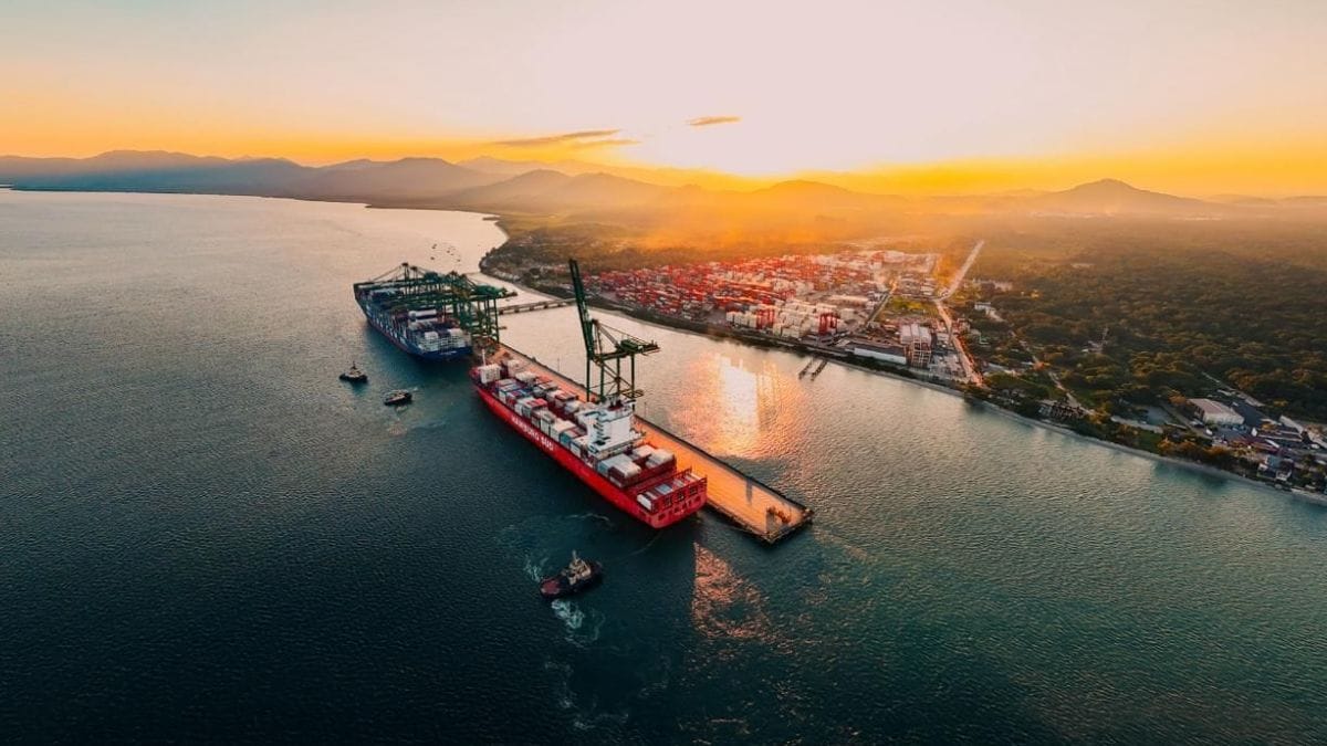 Justiça suspende pagamento de dívida de R$ 14 mi ao segundo maior porto de SC