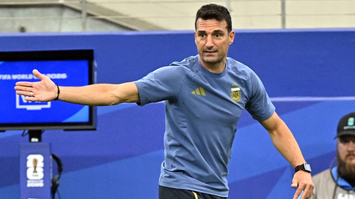 Lionel Scaloni é o técnico da Argentina.