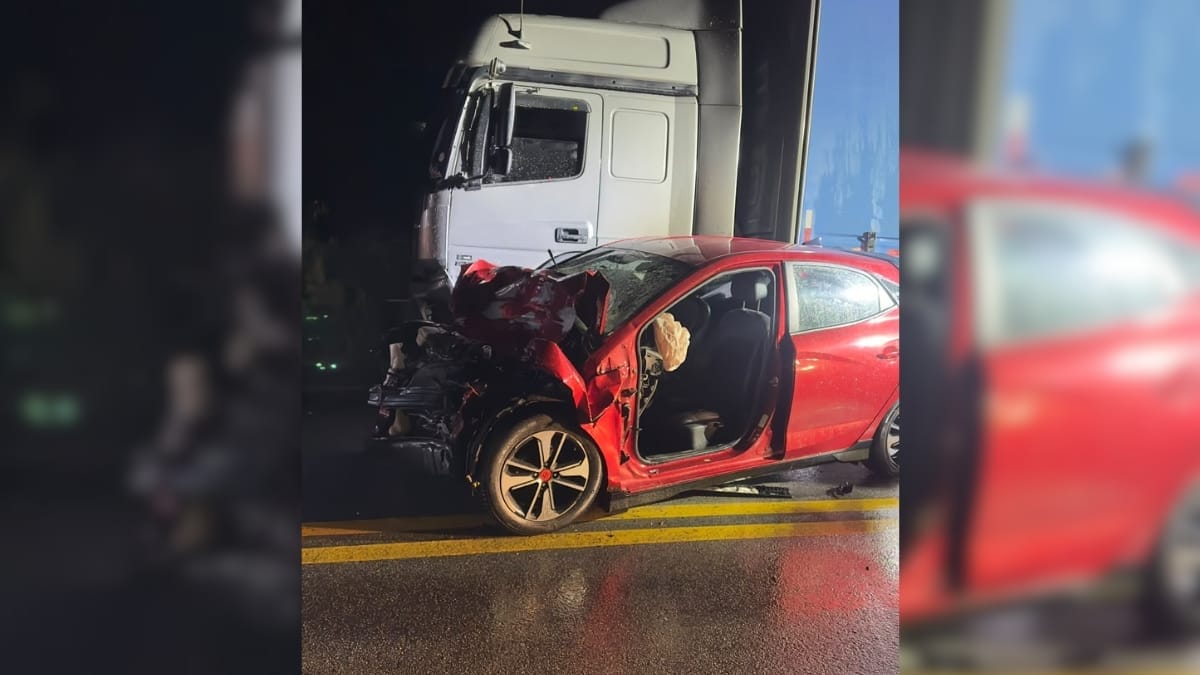 Motorista morre após ficar preso em veículo em batida violenta na BR-282  em SC