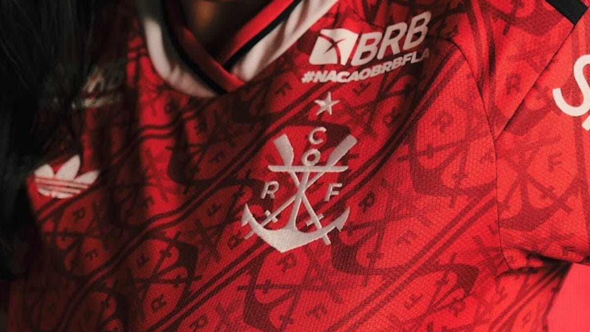 Flamengo lança terceiro uniforme vermelho para a temporada; veja fotos
