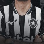 Botafogo tem negociação avançada para fechar a contratação de zagueiro campeão brasileiro