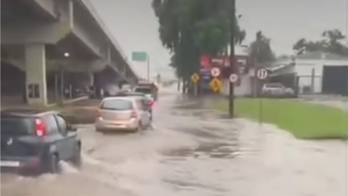 Os alagamentos e enchentes causados pela cheia do rio são frequentes (Foto Reprodução, Praia de Tijucas via Instagram)