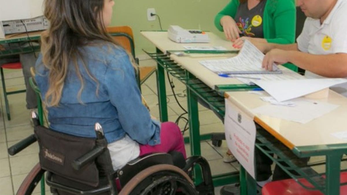 Pessoas com deficiência saiba como solicitar acessibilidade no local de votação nas Eleições 2026 (Foto Divulgação, Agência Senado)