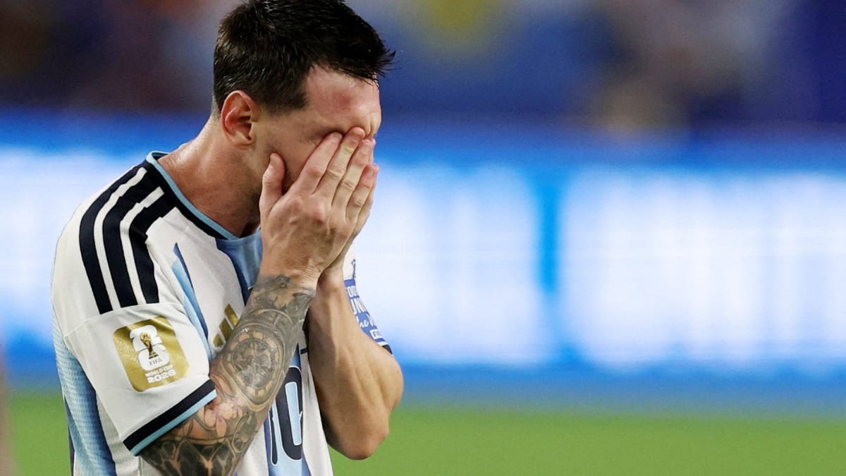 Argentina de Lionel Messi sofreu para passar de fase (Foto: REUTERS)