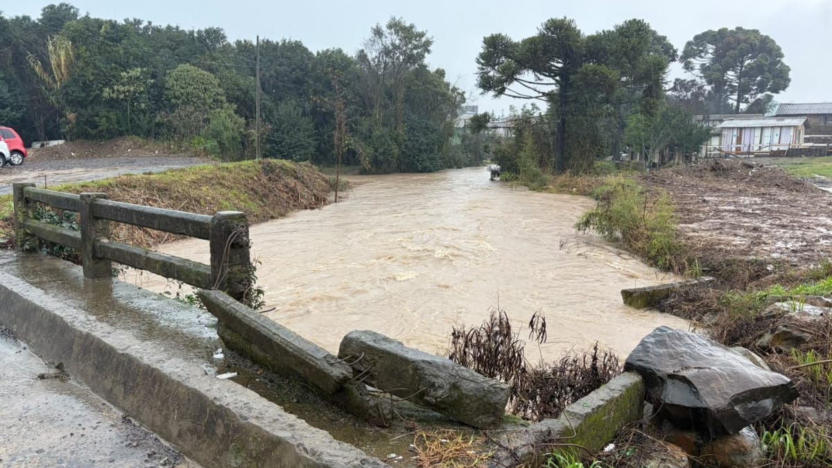 São Sebastião, em Lages, ficou alagado (Foto: Arquivo Pessoal, Mateus Barreto)