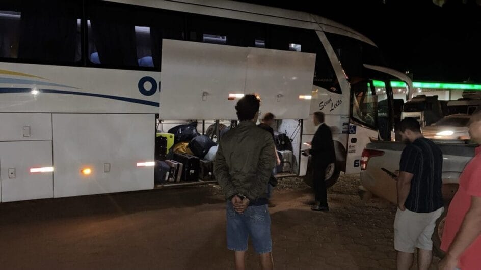 Terceiro suspeito de executar adolescente em SC é preso em MT após tentar fugir de ônibus