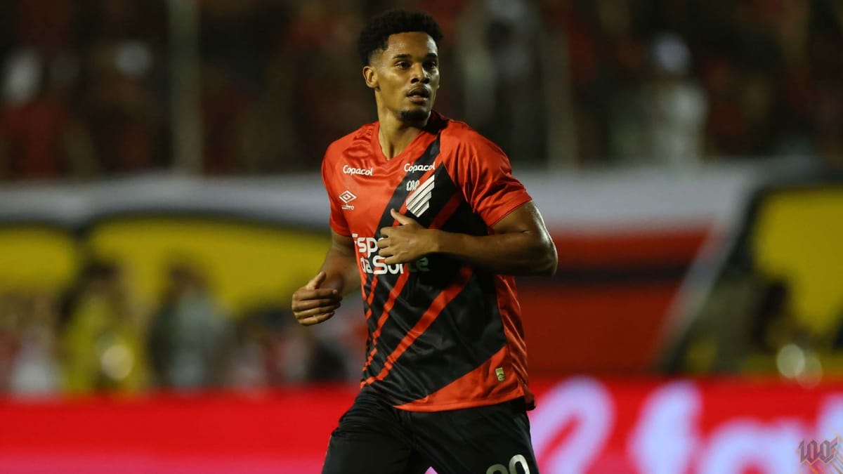 Emersonn foi revelado pelas categorias de base do Athletico (Foto: José Tramontin, athletico.com.br)