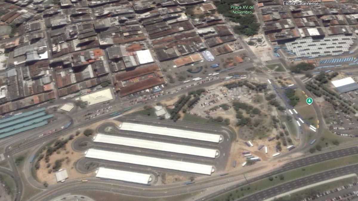 Titri e Mercado Público em 2002