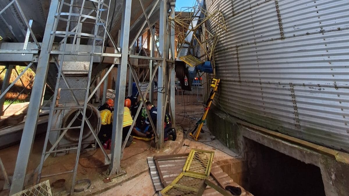 Trabalhador de 25 anos morre após queda de 30 metros de altura em SC