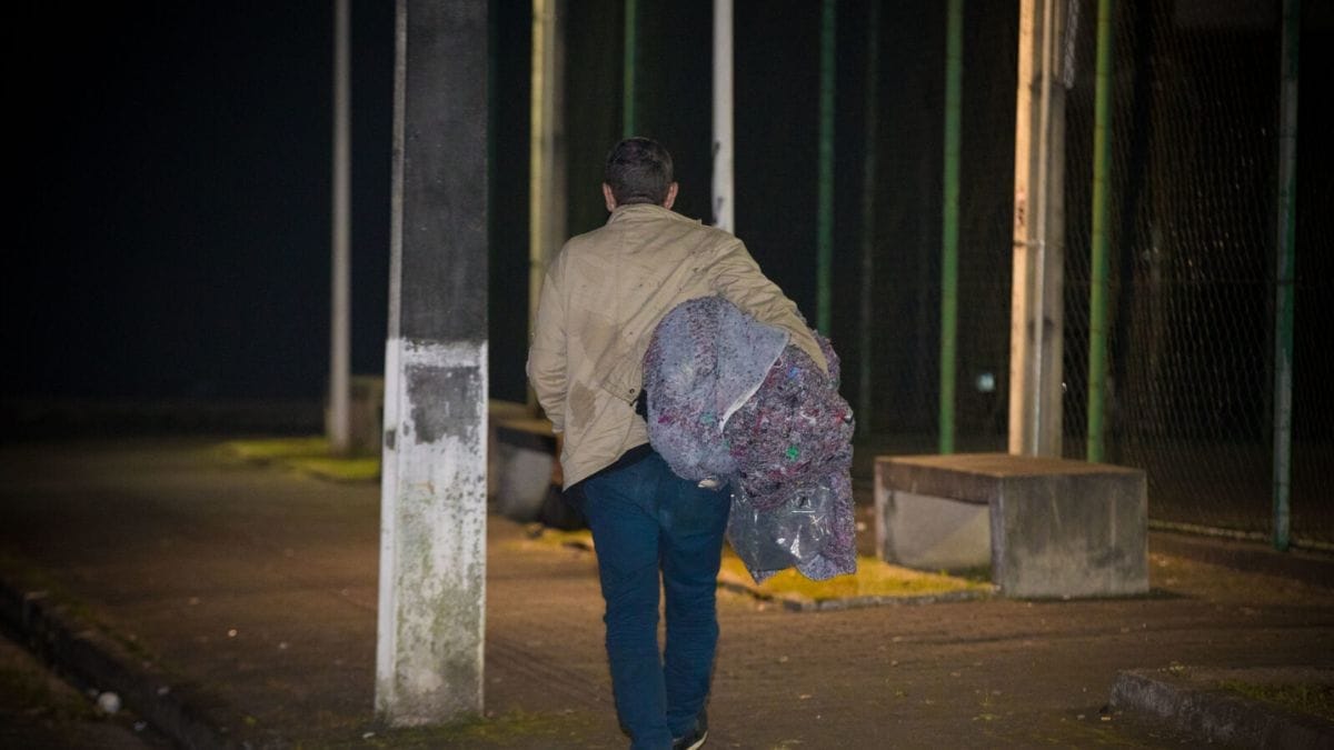 SC Ainda Melhor: população de rua é preocupação de eleitores pela primeira vez nas pesquisas
