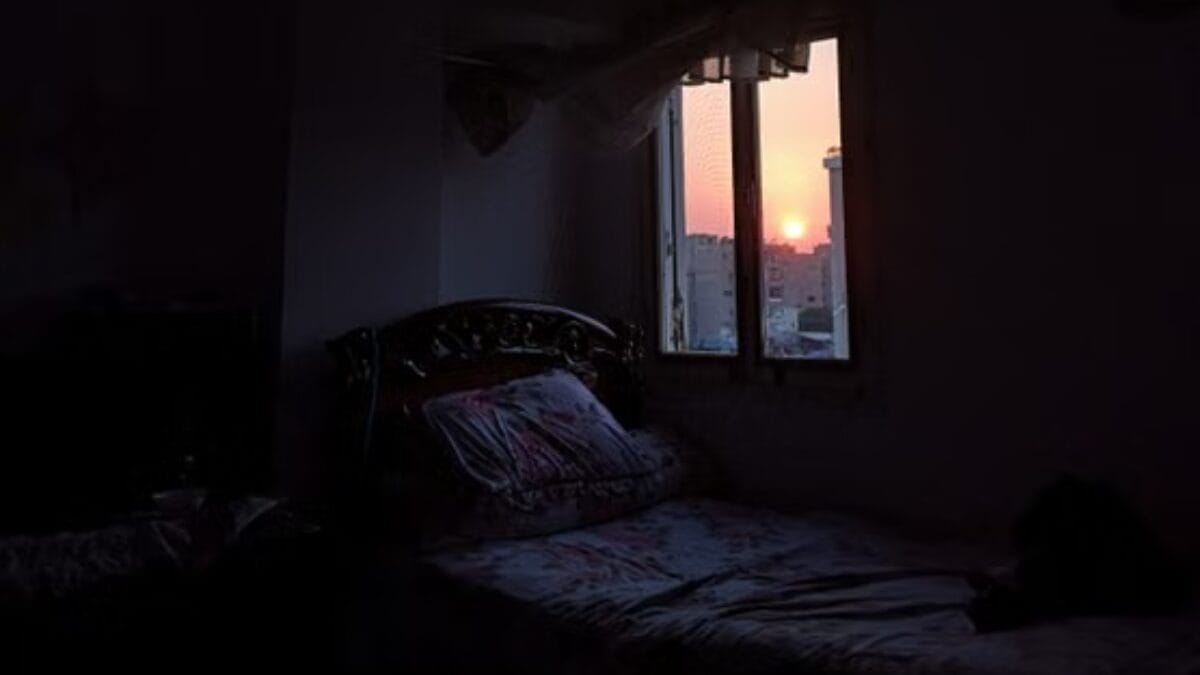 Assim, um quarto pode alcançar seu momento mais quente no começo da noite, mesmo que o sol já tenha desaparecido (Foto: Ahmed Abd Allah / Pexels)