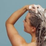 Cabelo no inverno: como evitar ressecamento, queda e frizz