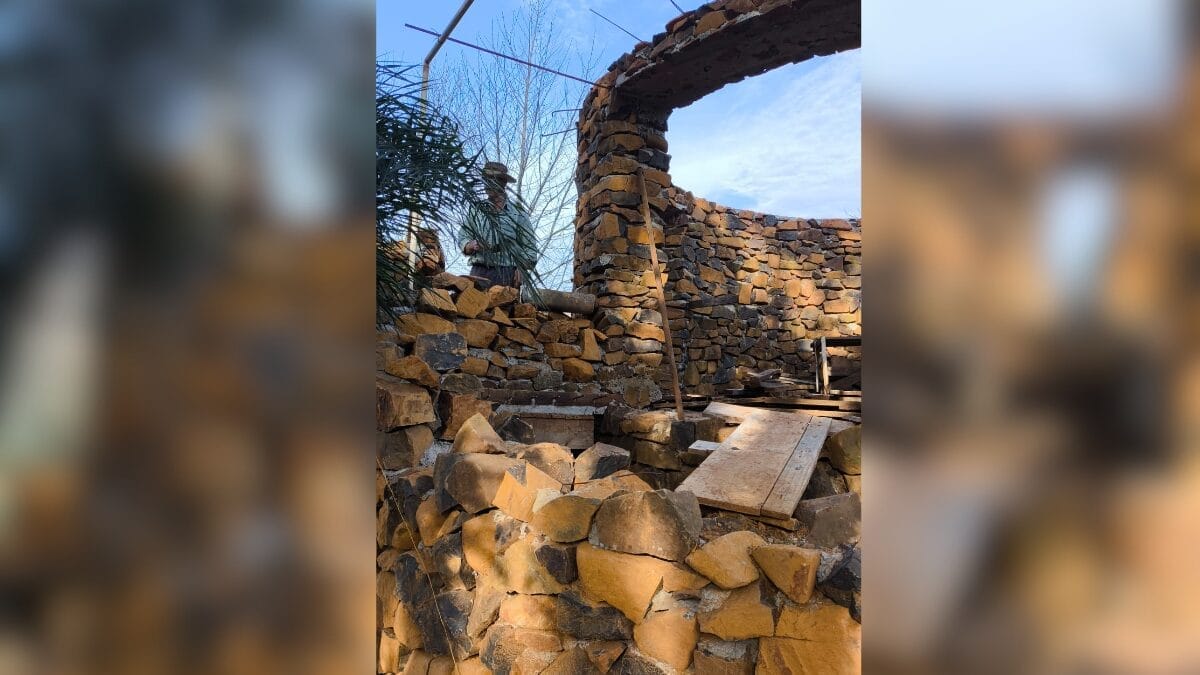 casa de pedra inspirada na Escócia