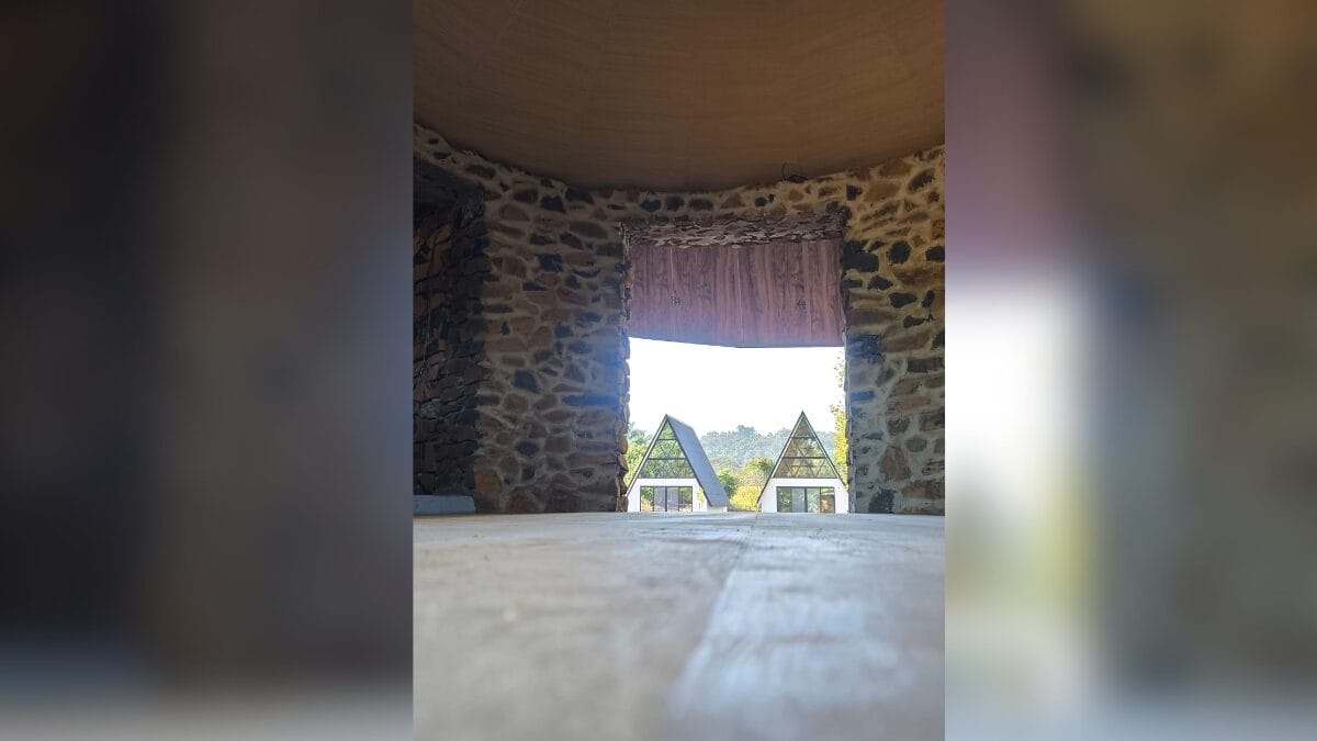 casa de pedra inspirada na Escócia