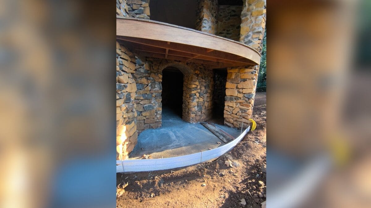 casa de pedra inspirada na Escócia
