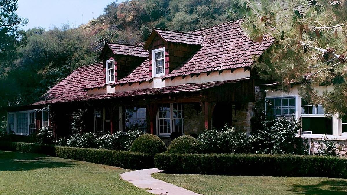 Seguidores de Manson mataram Sharon Tate, Jay Sebring, Abigail Folger, Wojciech Frykowski e Steven Parent na casa de Cielo Drive em 9 de agosto de 1969 (Foto: Los Angeles Police Department / Wikimedia Commons)