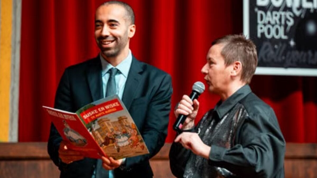 Entrevistas com autores e guias de leitura estão entre os conteúdos oferecidos pelo clube (Foto: Jitte Davidson / Pexels)