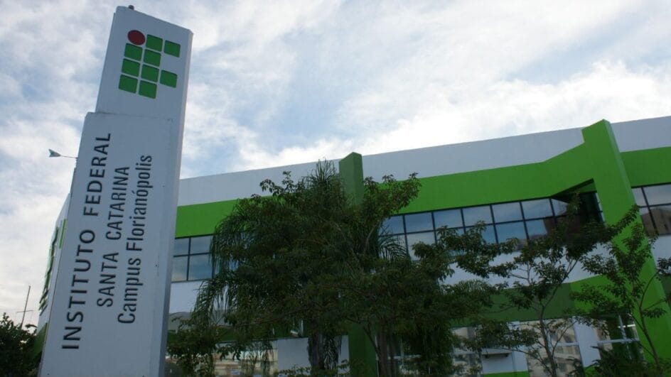 IFSC abre editais de concurso público para contratação de profissionais