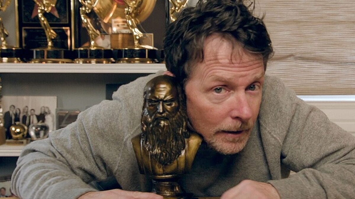 Aos 65 anos e com Parkinson, Michael J. Fox, astro de “De Volta para o Futuro”, retorna à atuação depois de anunciar aposentadoria