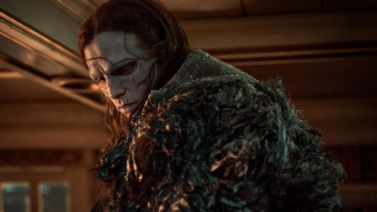 Frankenstein: Elordi passou a integrar a nova adaptação dirigida por Guillermo del Toro no papel da Criatura, personagem que deve exigir próteses, maquiagem elaborada e uma transformação física marcante (Foto: Divulgação / IMDb)