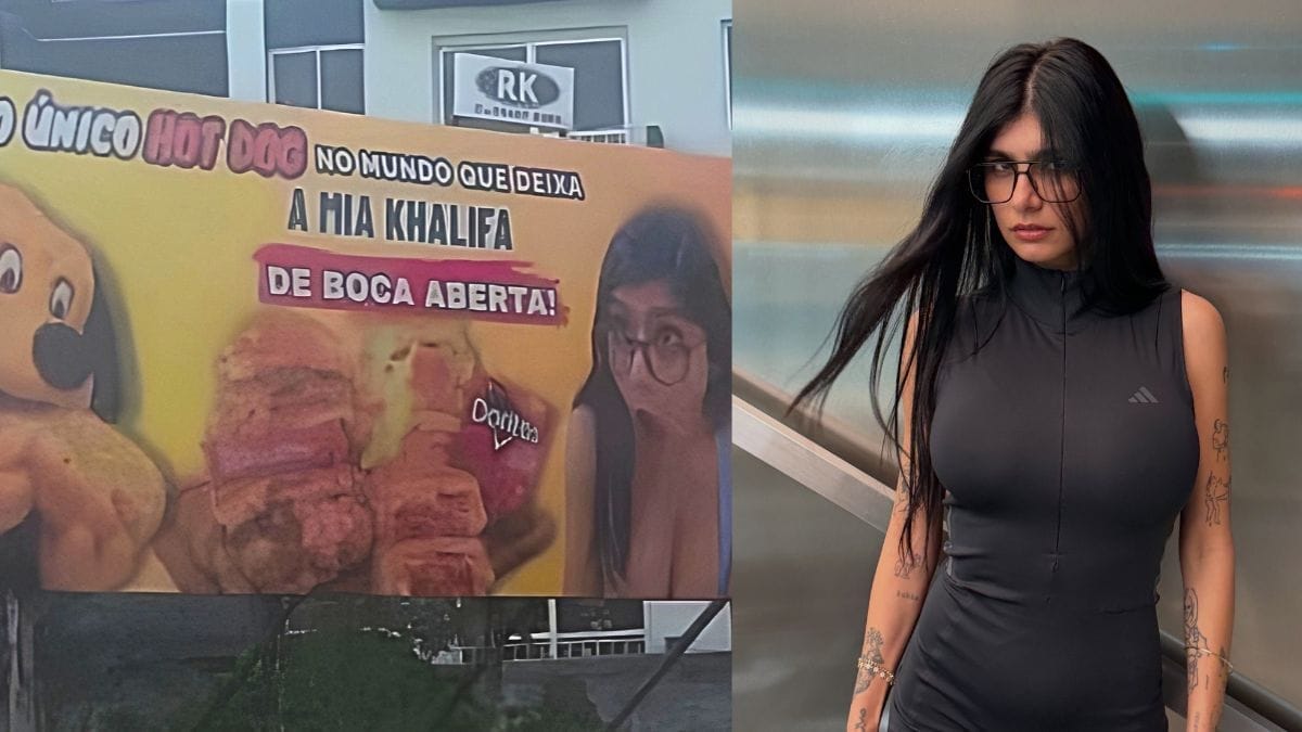 Uma colagem de duas imagens: à esquerda, um cartaz publicitário brasileiro de rua para um cachorro-quente que apresenta o nome e a imagem de Mia Khalifa com a frase "O ÚNICO HOT DOG NO MUNDO QUE DEIXA A MIA KHALIFA DE BOCA ABERTA!". O cartaz inclui imagens do cachorro-quente e um pacote de Doritos. À direita, um retrato de estúdio de Mia Khalifa em um macacão preto, óculos e expressão séria, com tatuagens visíveis nos braços.