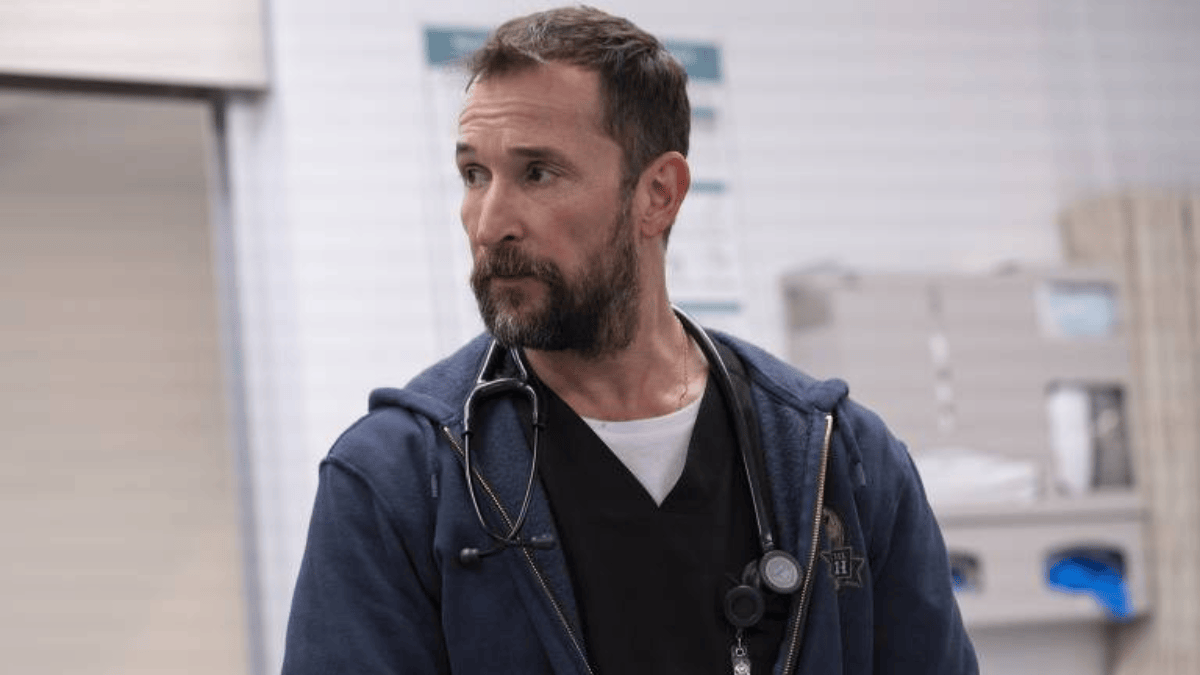Noah Wyle, protagonista de ‘The Pitt’, durante cerimônia no Hollywood Walk of Fame, em abril de 2026. (Foto: Reprodução/HBO Max)