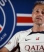 A pedido de Luis Enrique, PSG faz proposta por atacante belga para substituir Barcola