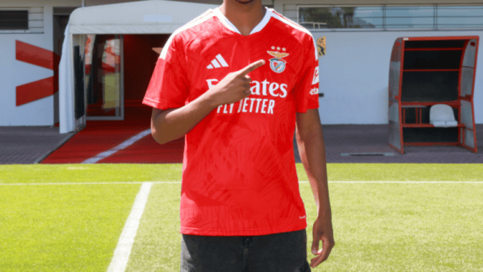 Flamengo acerta venda de atacante ao Benfica e jogador é anunciado: “Quero estar na Copa de 2030”