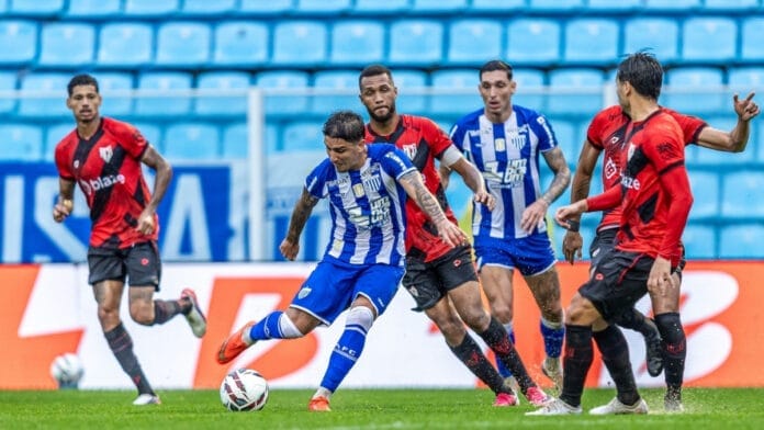 Leão da Ilha perdeu na Ressacada (Foto: Fabiano Rateke, Avaí F.C.)