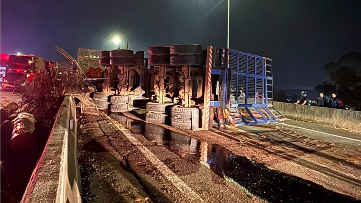 Bombeiros atenderam a ocorrência (Foto Divulgação, CBMSC)