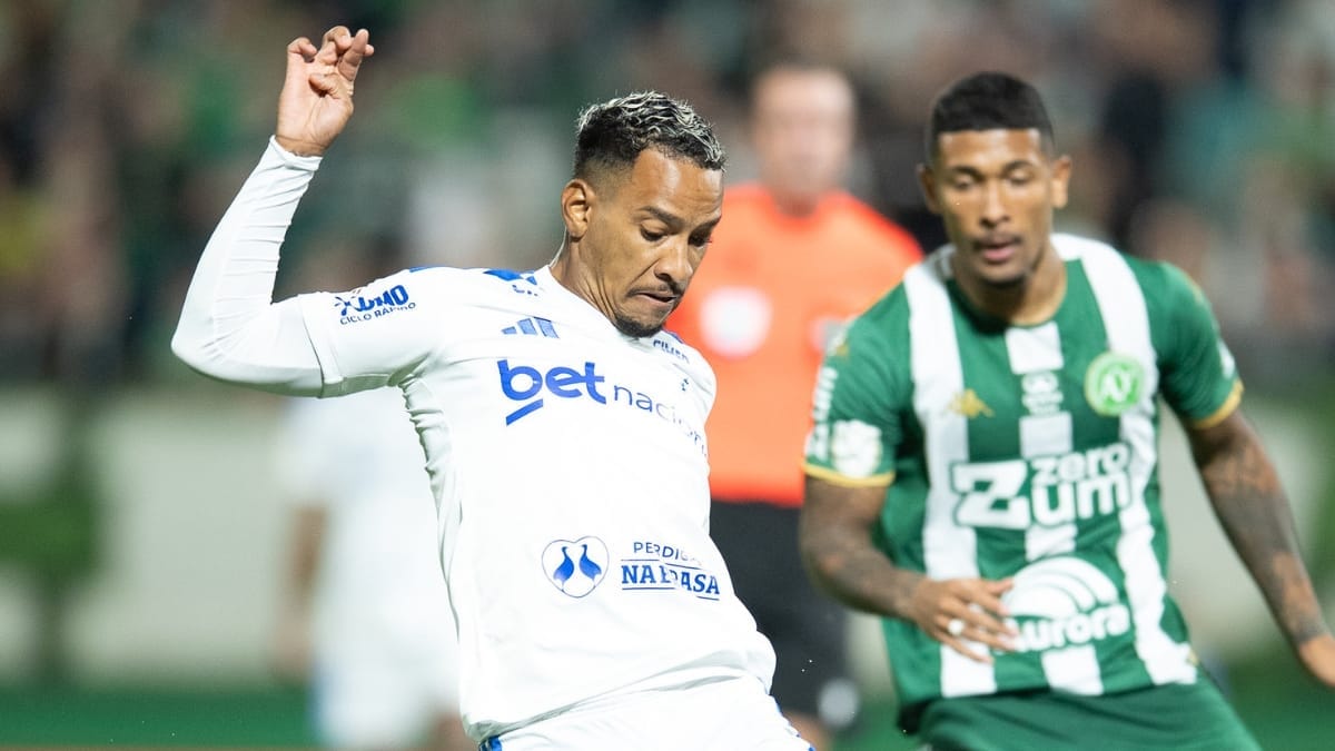 Chapecoense e Cruzeiro empatam no jogo de ida das oitavas de final da Copa do Brasil