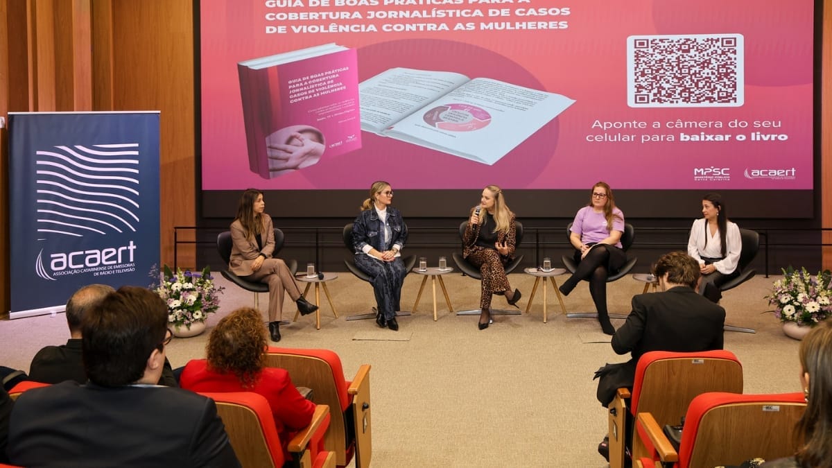 Debate marcou o lançamento do livro (Foto MPSC, Divulgação)