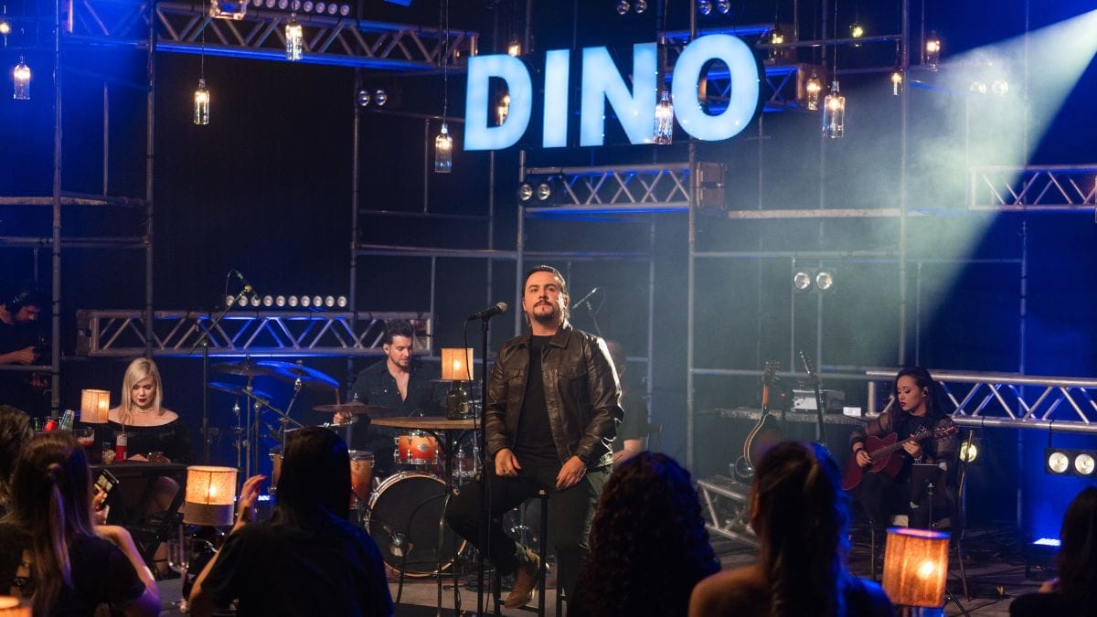 Dino Fonseca desembarca no Stage Music Park em noite de celebração ao pop rock nacional