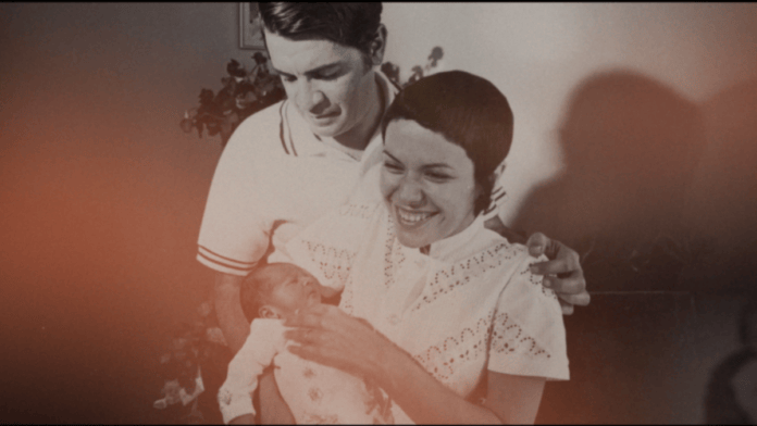 Elis Regina com Ronaldo Bôscoli e o filho do casal, João Marcello Bôscoli