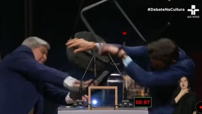 Entenda como os debates eleitorais se tornaram fábricas de memes na política brasileira (3)