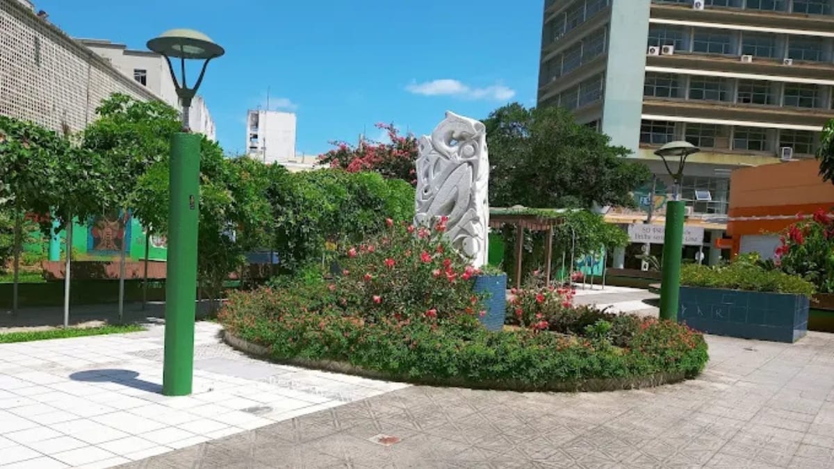 Espaço ganhará centro comercial, bicicletário, nova iluminação e videomonitoramento (Foto: Reprodução, Google Maps)