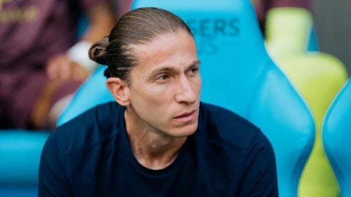 Filipe Luís estreia oficialmente com vitória no Monaco e fica a um passo de classificação inédita