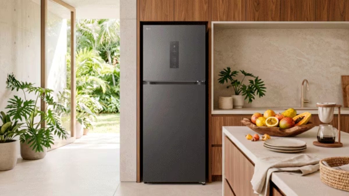 LG abroi nova fábrica de geladeiras, em Fazenda Rio Grande (PR), Região Metropolitana de Curitiba, marcando o início da produção nacional da categoria.