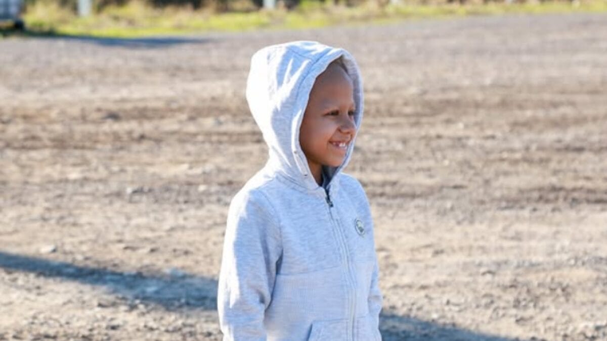Menino de 7 anos de SC com câncer raro precisa de remédio de R$ 2 milhões após Justiça negar urgência