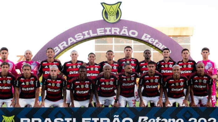 Jogador do Flamengo anuncia primeiro filho após casal enfrentar perda gestacional