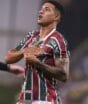 Manchester United e Arsenal entram na disputa por atacante ex-Fluminense após hat-trick