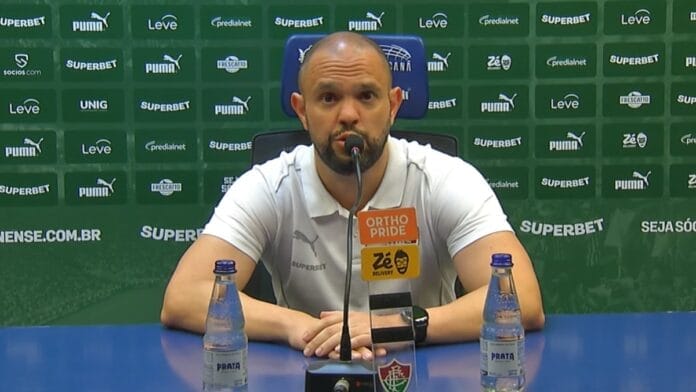 Presidente do Fluminense confirma técnico substituto de Luiz Zubeldia para a sequência da temporada 2026: “vamos fortes esperando grandes coisas”