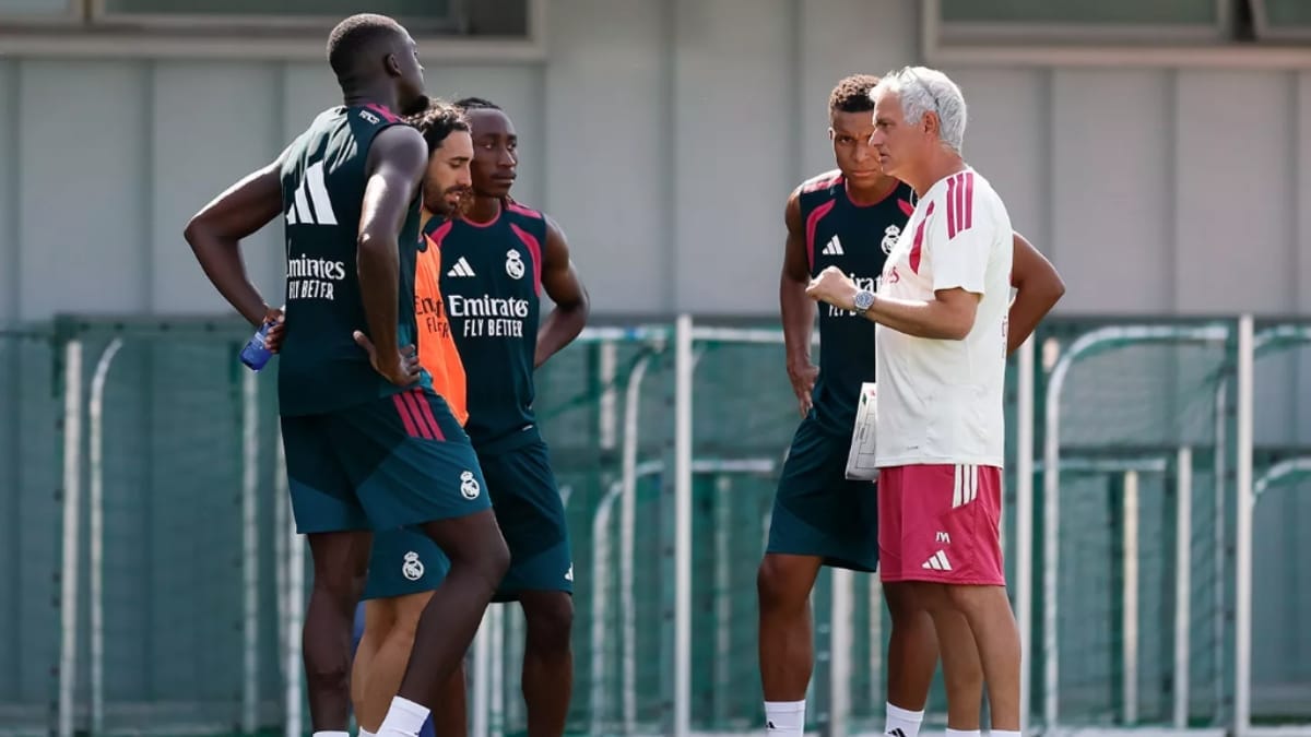 Veja a numeração dos jogadores do Real Madrid para a temporada 2026/27, que conta com a volta de Endrick e reforços de Cucurella, Diomande e Bernardo Silva
