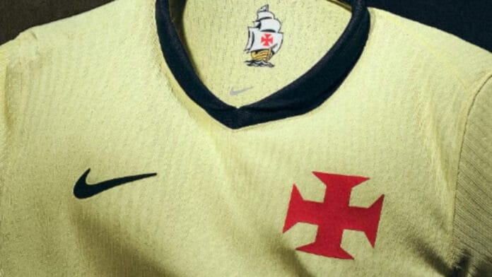 Veja fotos e preço da nova 3ª camisa do Vasco lançada pela Nike