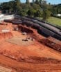 Estádio demolido dá lugar a enorme escavação para criar andares subterrâneos de nova arena da Série A