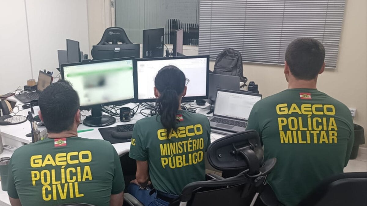 Operação Desmos