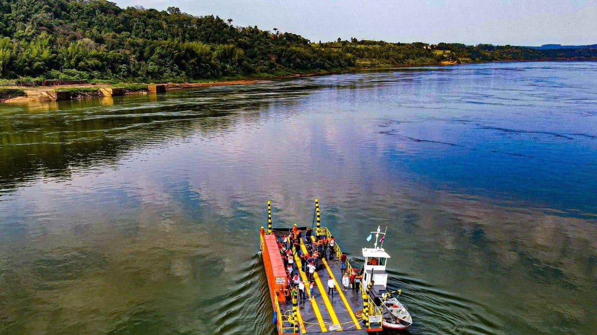 Puerto Mayor Otaño, no rio onde está previsto a balsa (Foto Divulgação, Facebook)