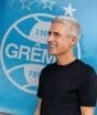 Reformulação de Luís Castro continua e Grêmio libera mais um jogador