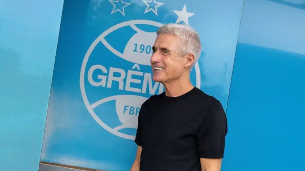 Reformulação de Luís Castro continua e Grêmio libera mais um jogador